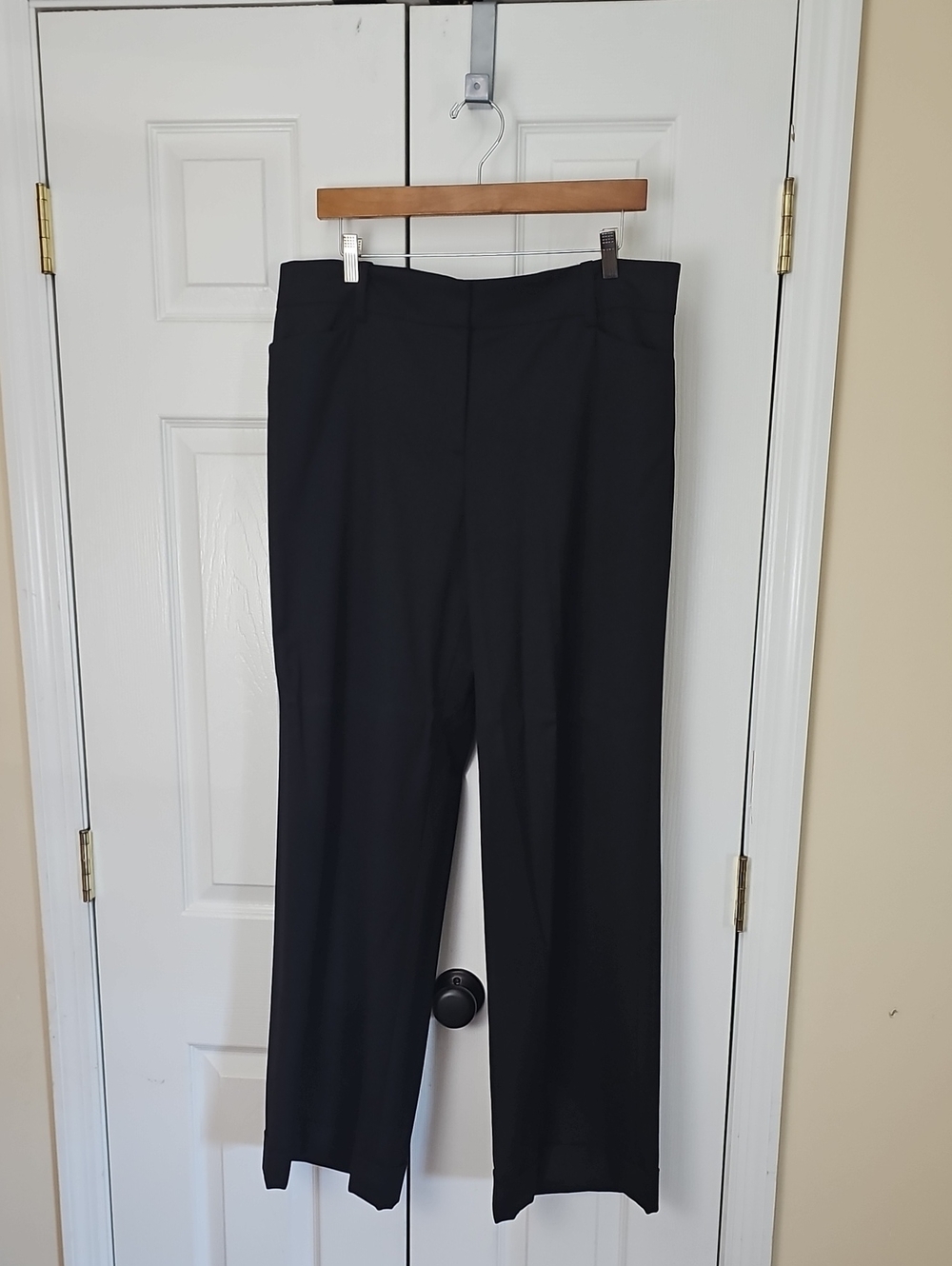 Ann Taylor Black Straight-Leg Dress Pants